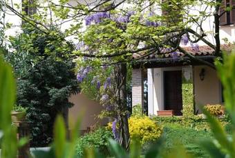 Bed & Breakfast San Rocco Di Isola D'asti