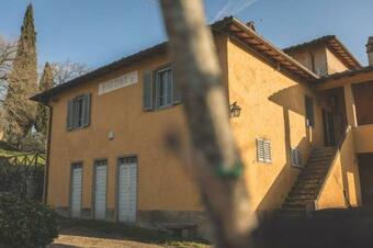 Villa Petrolo: B�ggina Country House