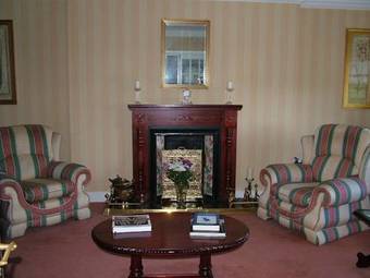 Bed & Breakfast Hillside House