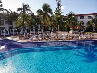 Cozumel Hotel & Resort Tm By Wyndham All Inclusive