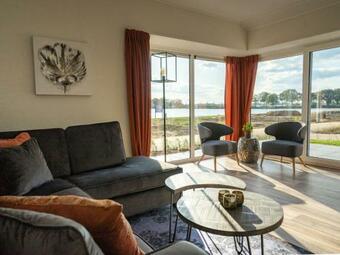 Holiday Home Resort De Kraaijenbergse Plassen-5