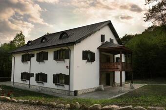 Hostal Cabana Izvoranu