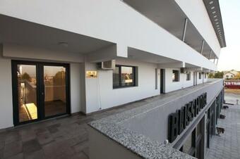 Bliss Hotel & Stays