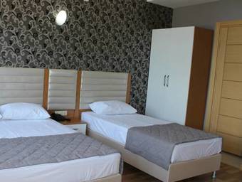 Moni Hotel