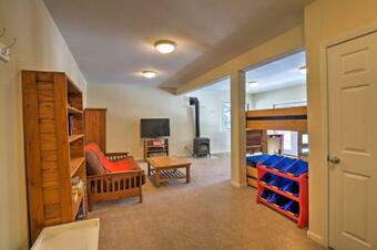 Rocky Mtn Escape With Hot Tub, 16 Mi To Breck!