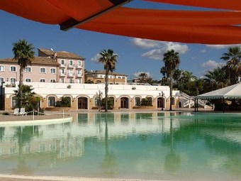 Blu Hotel Kaos