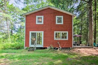 Quiet And Remote Waterfront Cottage On Panther Pond!