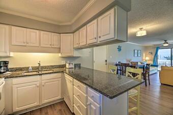 Apartamento Emerald Isle Resort-style Condo Walk To Beaches!