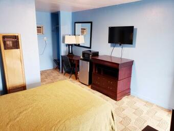 Hotel Trade Winds Motel