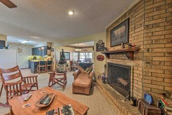 Cedar Creek Lakefront Home With Dock And Game Room!
