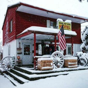 Hotel Roundtop Mountain Vista - Cabins And Motel