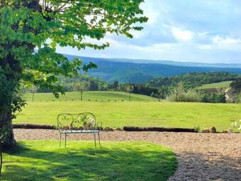 Le Clos Du Tuilier