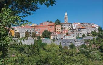 Holiday Home Oric Stari Grad III