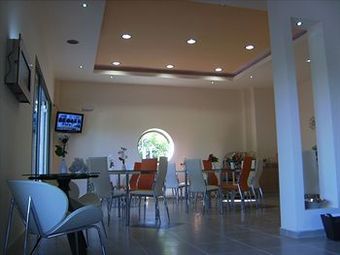 Avra Hotel