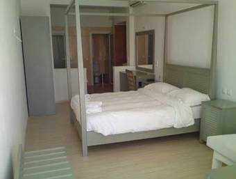 Hotel Akti Irini