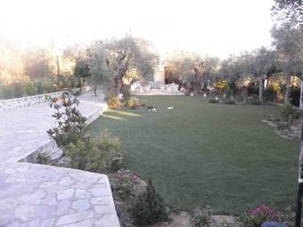 Hostal Ampoulos
