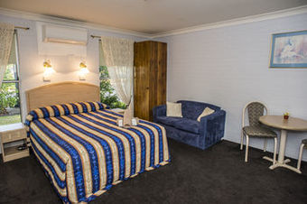 Pleasant Way Motel