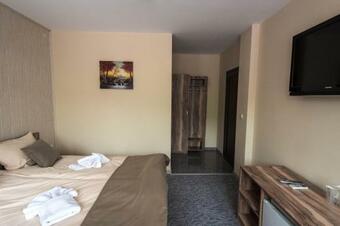 Hostal Etobicoke -???? ?? ?????