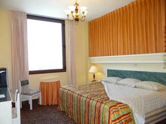 Hotel Montecarlo(.)