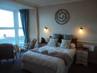 Hostal The Coast House