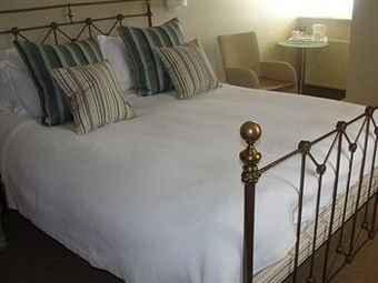 Roslin Beach Hotel
