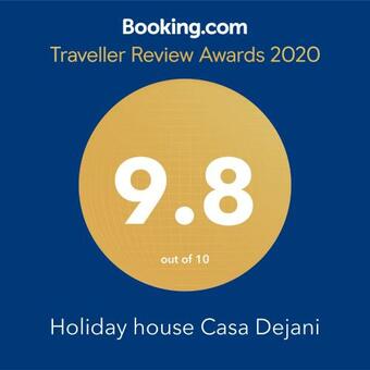 Holiday House Casa Dejani