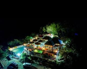 Hotel C View Resort