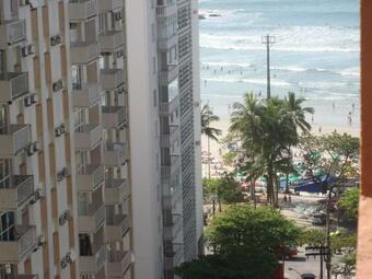 Apartamento Guarujá/duplex/ Com Arrumação/ 40m Da Praia Pitangueiras