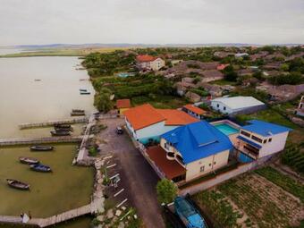 Hostal Lake View
