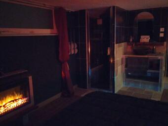 Apartamento Love Room 60 M2. Un Moment De Plaisir En Amoureux