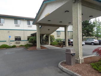 Hotel Super 8 Portland Airport