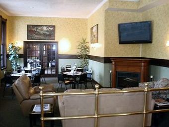 Hotel Wayne