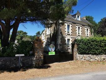 Bed & Breakfast Quatre Chats Sous Un Pin