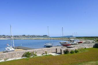 Villa Acc�s Direct � La Plage Et Pleine Vue Mer