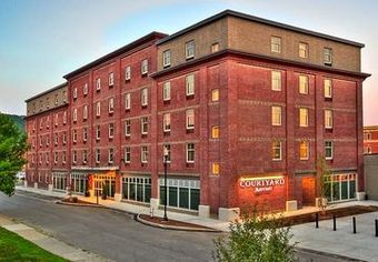 Hotel Courtyard Keene Downtown