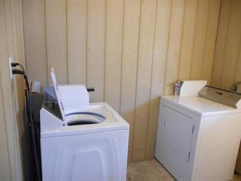 Cortez Motel - Harrisonville