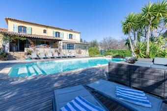 Beautiful Villa With Pool