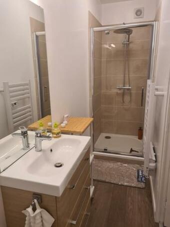 Hostal Appartement De Vacances A St Pierre Du Vauvray