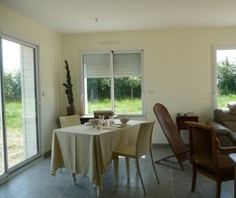 Hostal La Maison Des Fleurs