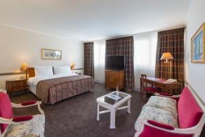 Hotel Manotel Royal