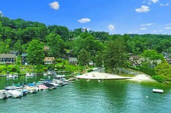 Ridgeway Lake House