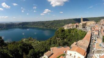Isola Sul Lago