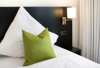 Mak Hotel