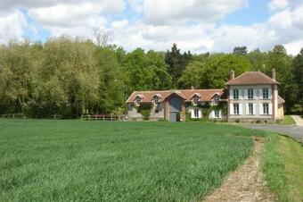 G�te Du Domaine Du Ru