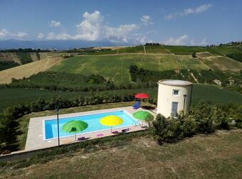 Agroturismo Agriturismo Terra Dei Falchi