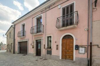 Bed & Breakfast Terra Del Sasso Suites