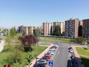 Hostal Sweet Home Milano B&B