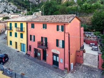 Bed & Breakfast La Locanda Del Povero Diavolo