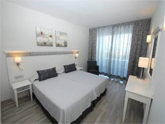 Apartamentos Club Hotel Marazul