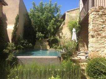 Hostal Les Remparts